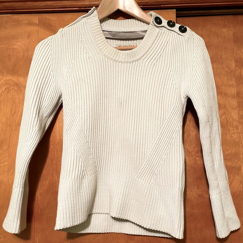Burberry sweater